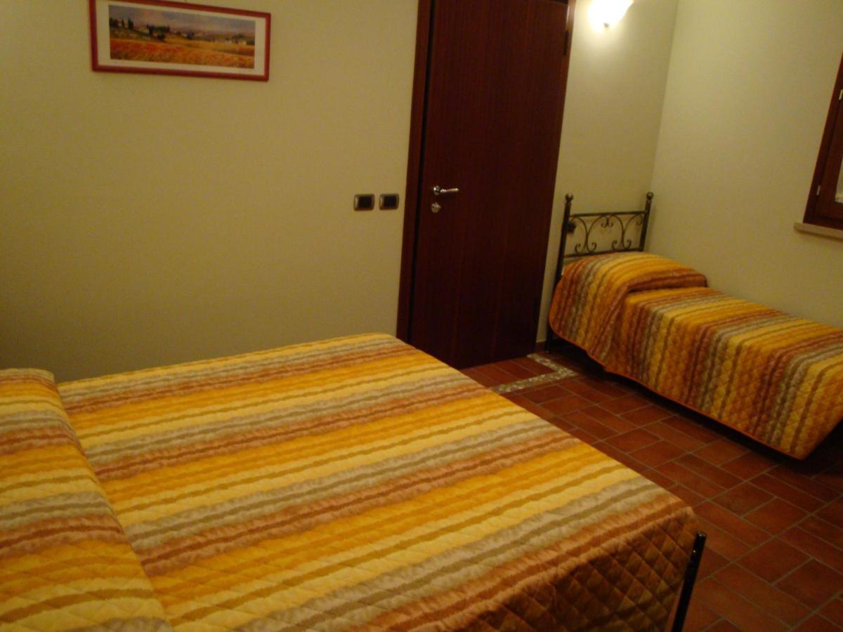 B&B Casa Del Boschetto Torriana Buitenkant foto